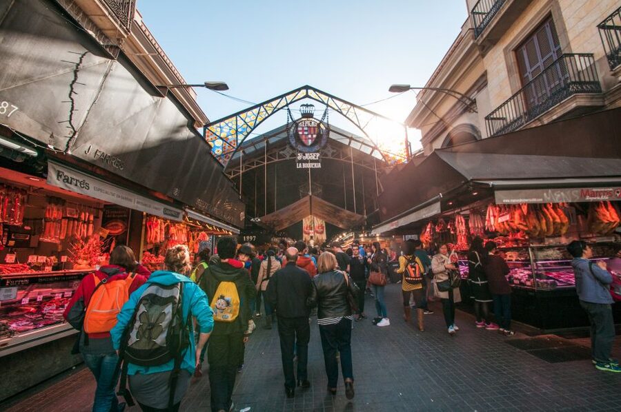 Barcelona: Paella Cooking Experience & Boqueria Market Tour - Starting near Las Ramblas and entering La Boqueria