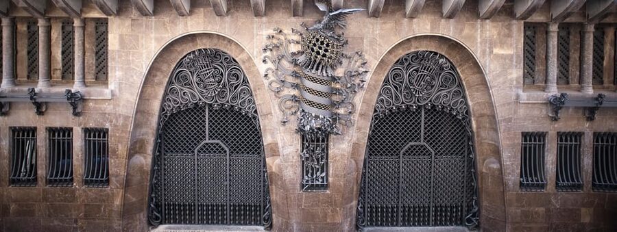 Barcelona: Palau Güell by Gaudí Entrance Ticket - Timing, crowds, and the value of skip-the-line entry