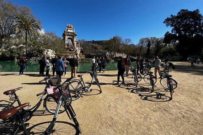 Barcelona Panoramic Escooter or E-Bike Tour - Sagrada Família, Gaudí’s great landmark