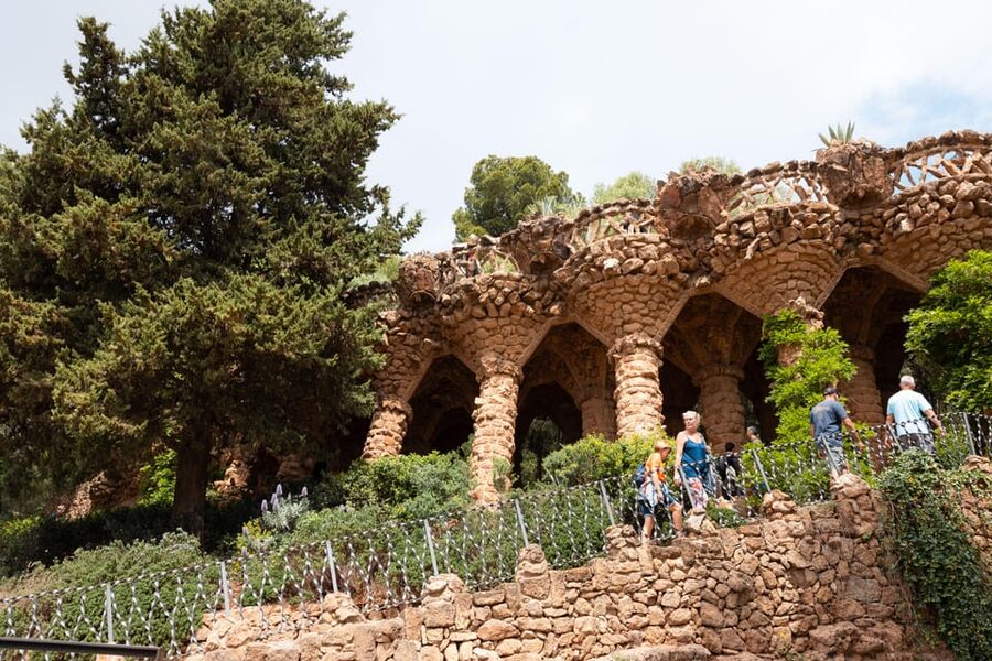 Barcelona: Park Güell Guided Tour with Fast-Track Access - Views over Barcelona and the Mediterranean