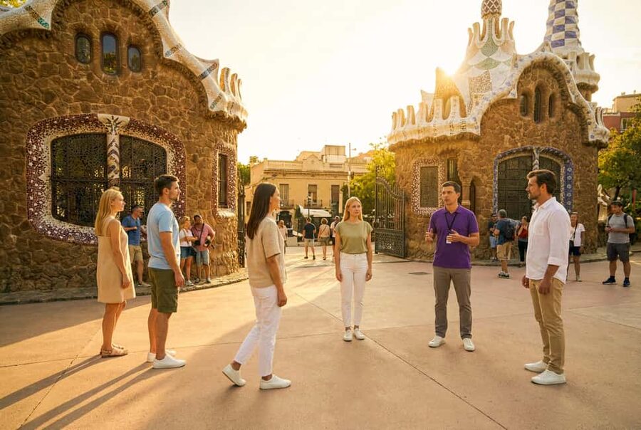 Barcelona: Park Güell Guided Tour with Fast-Track Ticket - Key points to know before you book