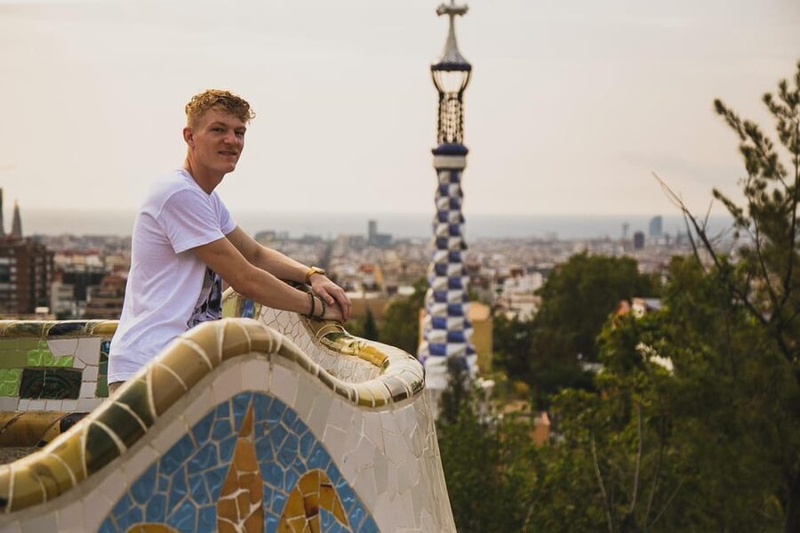 Barcelona: Park Güell Private Photography Experience - Who should book this Park Güell photo experience?