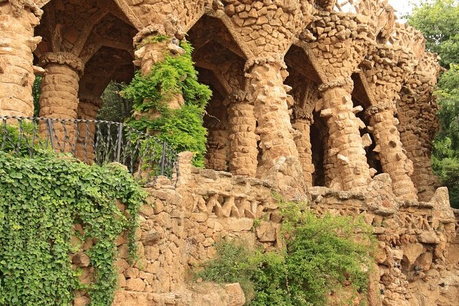 Barcelona Park Guell Private Tour - Following Gaudí’s unusual vision