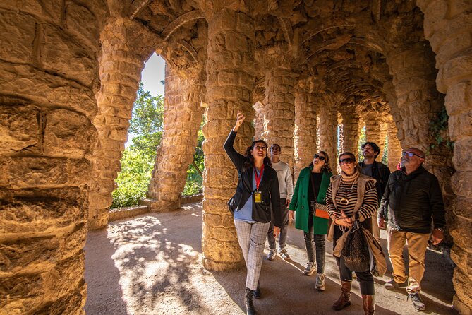 Barcelona: Park Guell Small Guided Tour & Skip the Line Ticket - Key points to know before booking