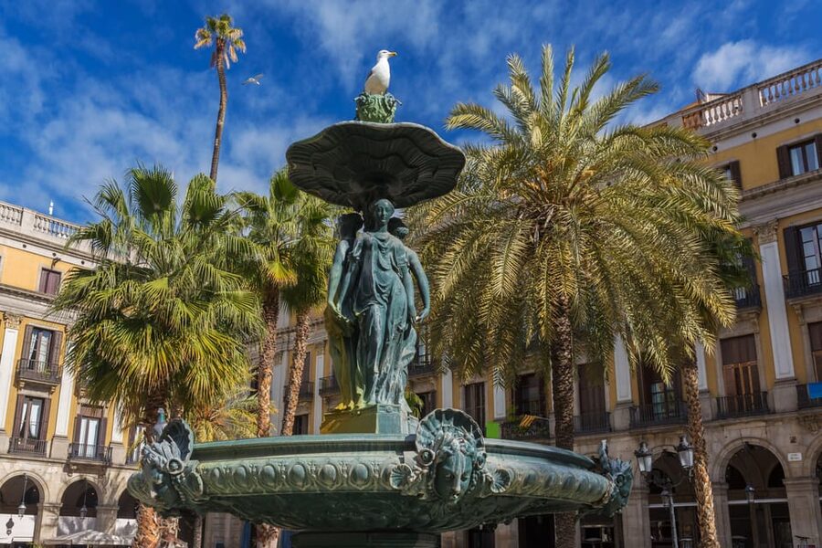 Barcelona:Pass with Casa Battló, Casa Milà, Teleferic & more - Aquarium, football, and family-friendly choices