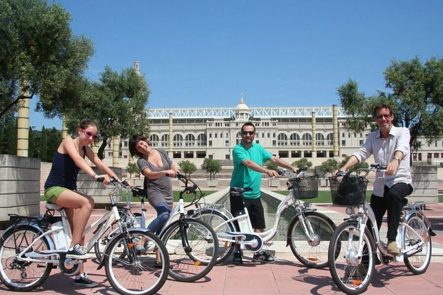 Barcelona: Personalized Private E-Bike Tour - Small details that make the ride easier
