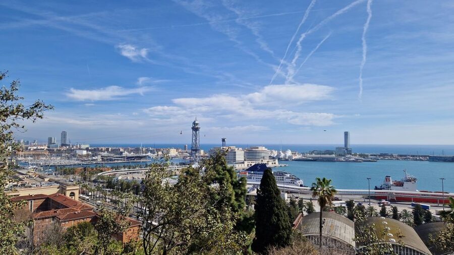Barcelona Photo Highlights 4h Small Group eBike Tour - Key points at a glance