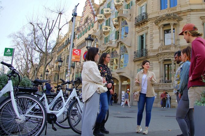 Barcelona Photo Highlights eBike Small Group Tour - Sagrada Familia from both sides