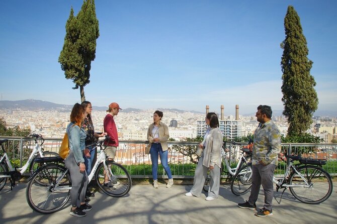 Barcelona Photo Highlights eBike Small Group Tour - Columbus Monument and the foot of La Rambla