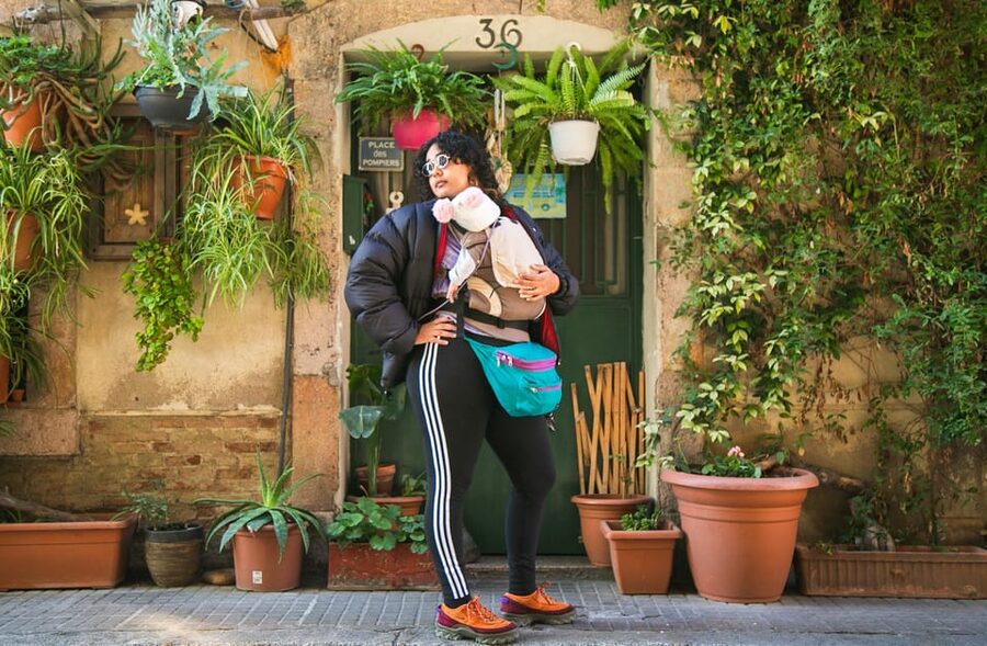 Barcelona: Photographic Madness at Barceloneta Beach - Who Should Book This Barceloneta Session