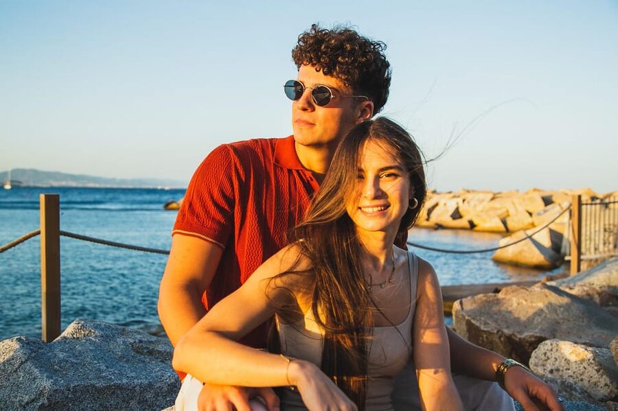 Barcelona: Photographic Madness at Barceloneta Beach - Barceloneta Beach and the 25-Minute Photo Stop