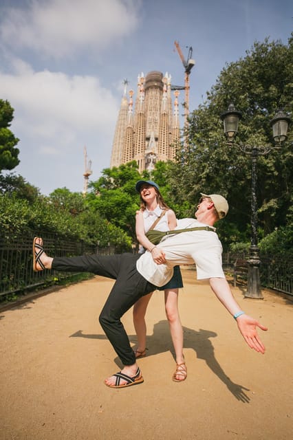 Barcelona: Photographic Madness at the Sagrada Familia - Finding the best exterior angles