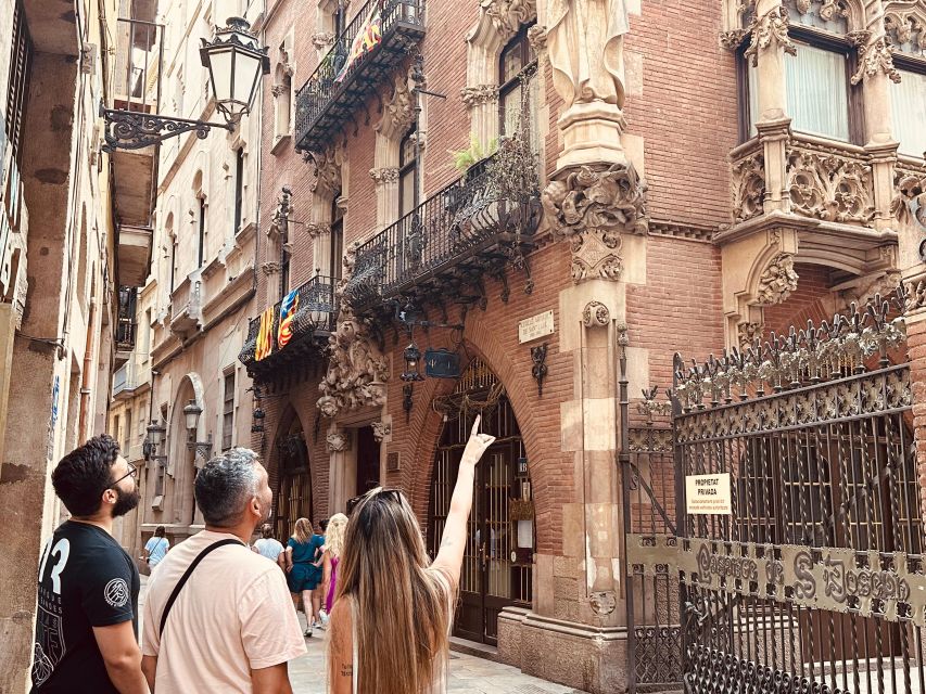 Barcelona: Picasso's Barcelona & Picasso Museum Walking Tour - The guide can make or break the experience