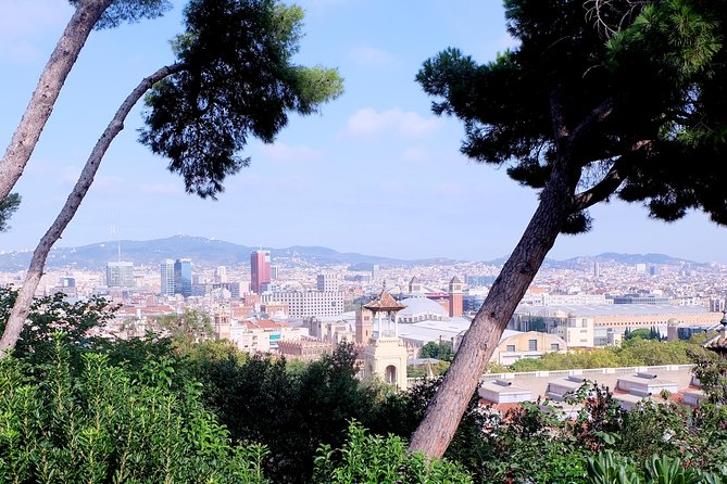 Barcelona: Poble Espanyol Admission Ticket - Food and shopping can extend the visit