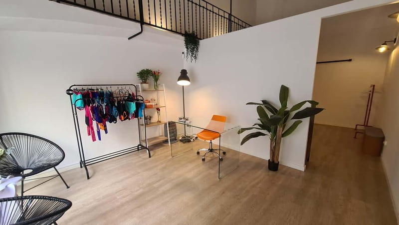 Barcelona: Pole Dancing Class - The central studio location keeps the plan simple