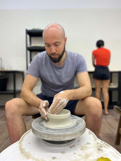 Barcelona: Pottery Wheel Workshop - Booking flexibility and language options