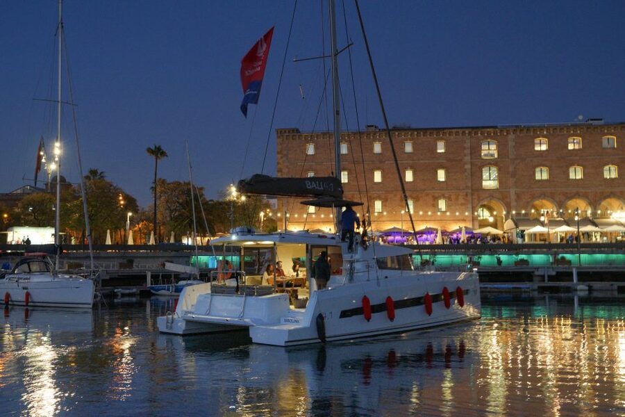 Barcelona: Private Catamaran Sailing with Drinks and Snacks - Two hours of open-water sailing