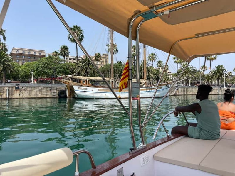 Barcelona: Private Classic Yacht Tour with Drinks - A quiet change of pace from Barcelona’s streets