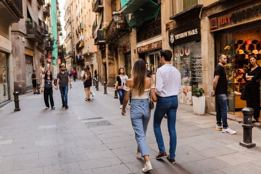 Barcelona: Private Custom Tour with a Local – Icons & Gems - Who will get the most from this experience