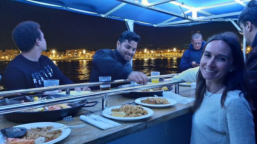 Barcelona: Private Evening Cruise with Dinner and Drinks - The music and the mood on board