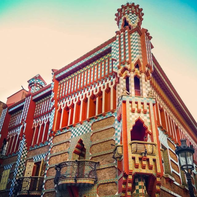 Barcelona: Private Gaudi Tour to Casa Mila & Casa Vicens - Who should book this experience?