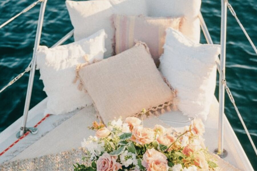 Barcelona: Private Romantic Sailing Tour with Drinks - Cava, Snacks, and Time for Two