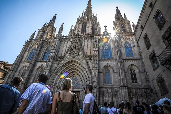 Barcelona Private Tour with Sagrada Familia Skip-the-Line - El Born and Santa Maria del Mar