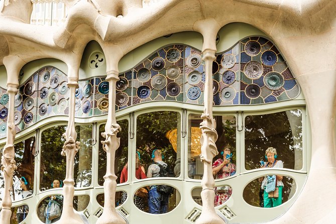 Barcelona Private Tours with Locals: 100% Personalized, See the City Unscripted - How walking and public transport shape the day
