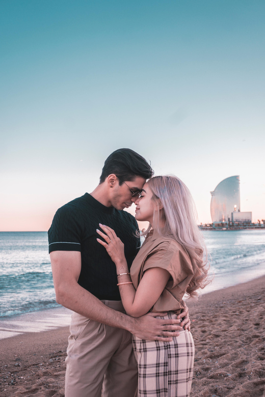 Barcelona: Professional Private Photoshoot - Working with Alejandro and the photographer’s style
