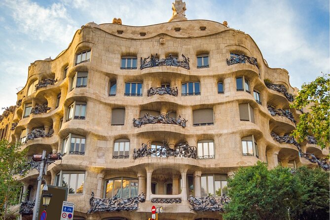 Barcelona: Reserved Entrance to Casa Mila (La Pedrera) with Audio - Why Casa Mila feels unlike other Barcelona houses