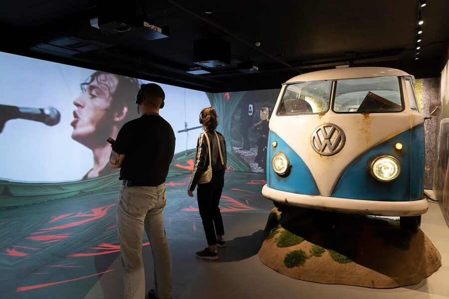 Barcelona: Rock Museum- Guitar Legends Hall - From blues roots to rock’s biggest names