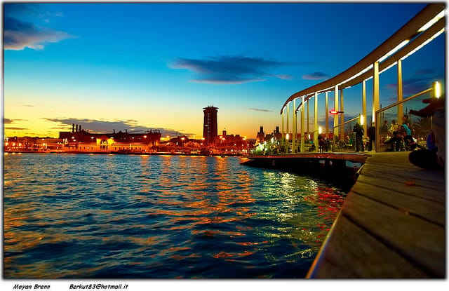 Barcelona: Romantic Private Sailing Tour - Sunset, cava, and the romantic side