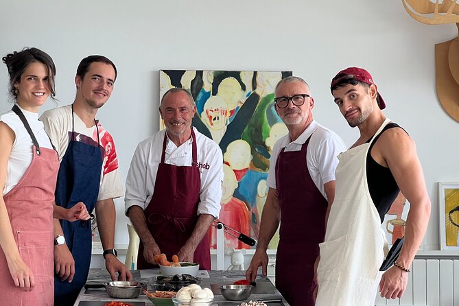 Barcelona: Rooftop Tapas & Sangria class with a Local Chef - Learning the tapas with Chef Alfonso