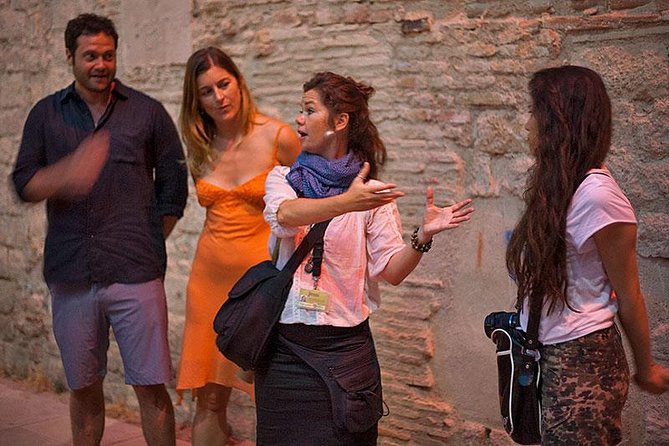 Barcelona's Dark History Night Tour - Executions, torture, and medieval punishment