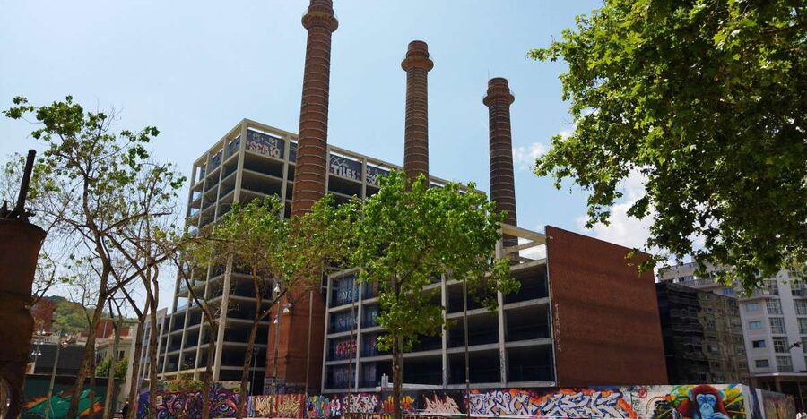 Barcelona's Dark History Walking Tour in El Raval - Key points at a glance
