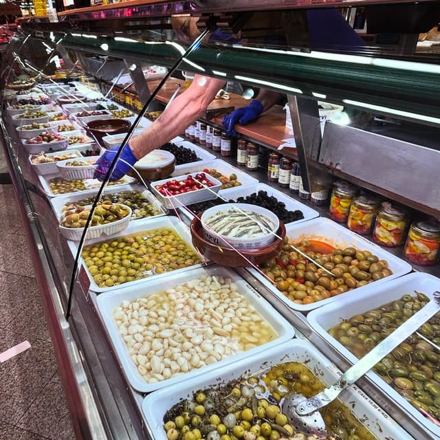Barcelona´s Lunch or Dinner Tapas Tour: Food and Happiness - Wine, sangria, vermouth, and non-alcoholic choices