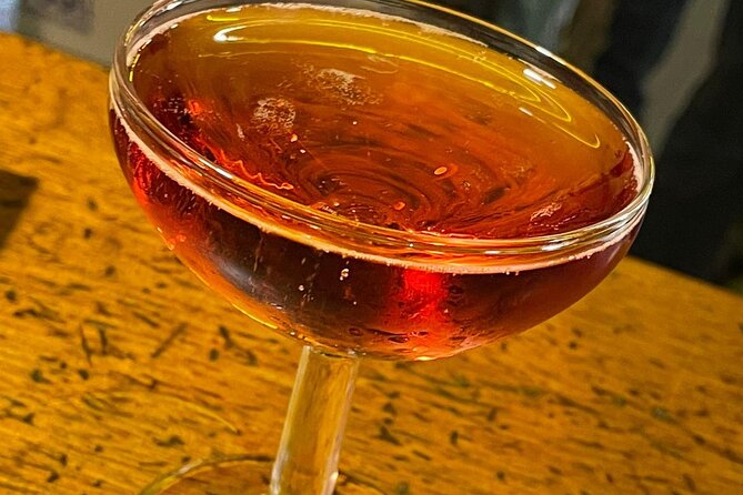 Barcelona´s Lunch or Dinner Tapas Tour: Food, drinks, happiness! - Wine, sangria, and vermouth