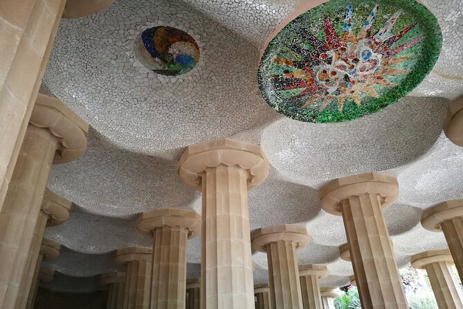 Barcelona Sagrada Familia and Guell Park drink and tapa - Sagrada Família: light, sculpture, and Gaudí’s final vision