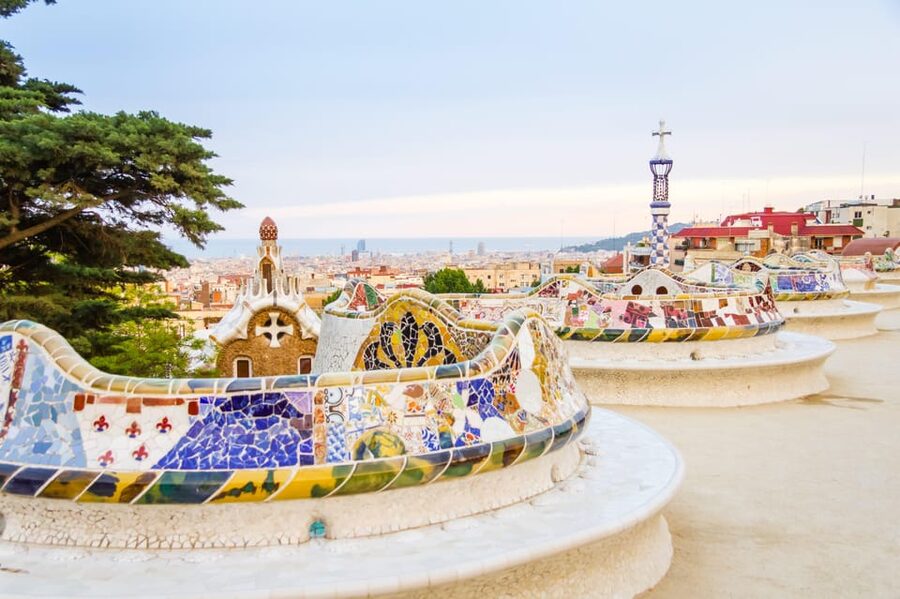 Barcelona: Sagrada Família and Park Güell Guided Tour - Who will get the most from this tour