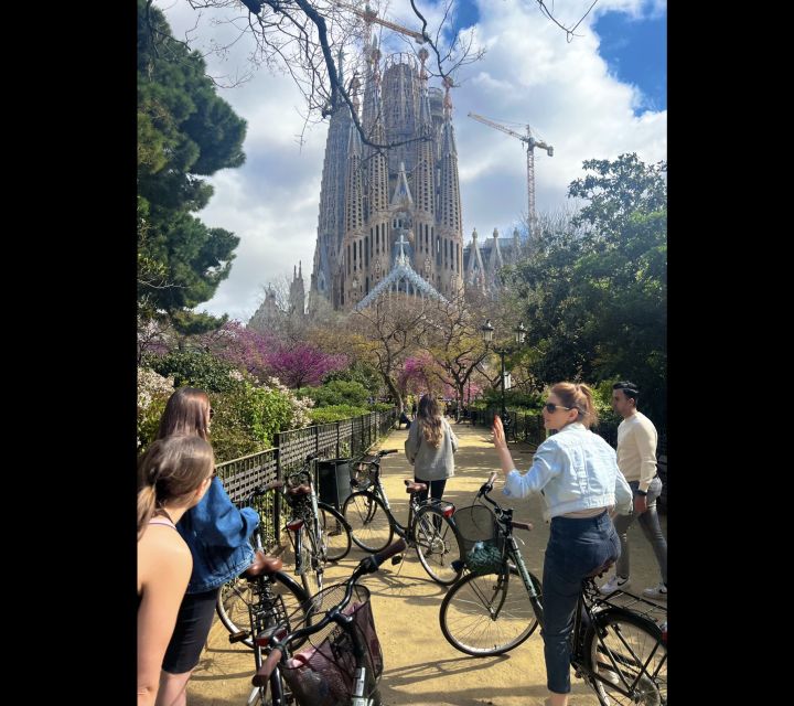 Barcelona: Sagrada Familia Electric Scooter or Bike Tour - Casa Batlló and the Eixample Ride