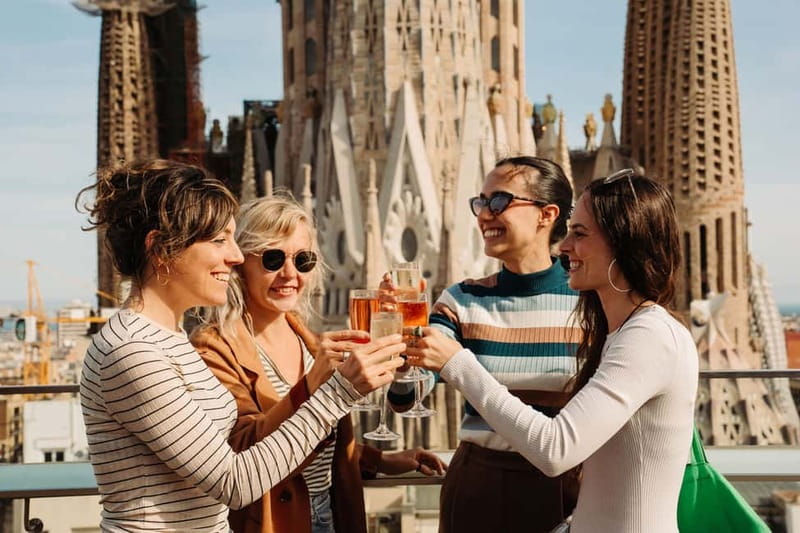 Barcelona: Sagrada Familia Evening Tour with Cava - Is $112 a fair price?