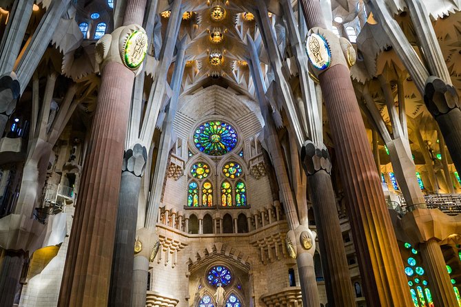 Barcelona: Sagrada Familia Fast Track Tour with Tower Option - Meeting at Marina and Mallorca streets