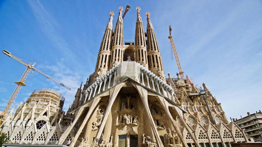 Barcelona & Sagrada Familia Half-Day Tour with Hotel Pickup - Key points before you book