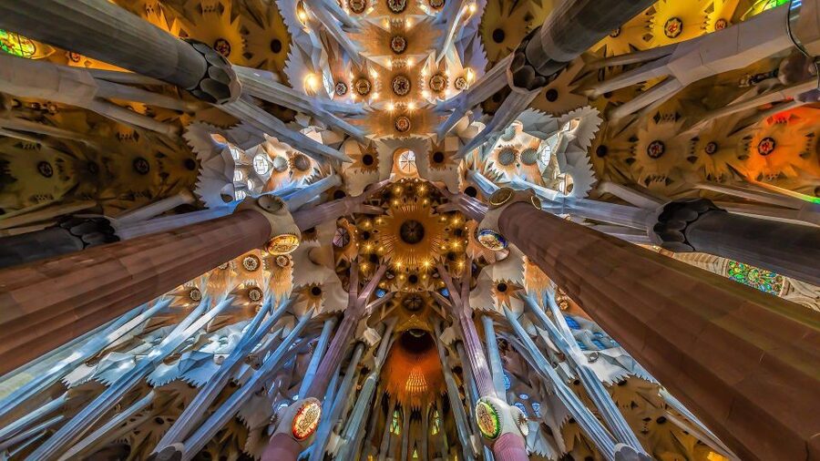 Barcelona & Sagrada Familia Half-Day Tour with Hotel Pickup - Gothic Quarter: Roman stones and medieval lanes
