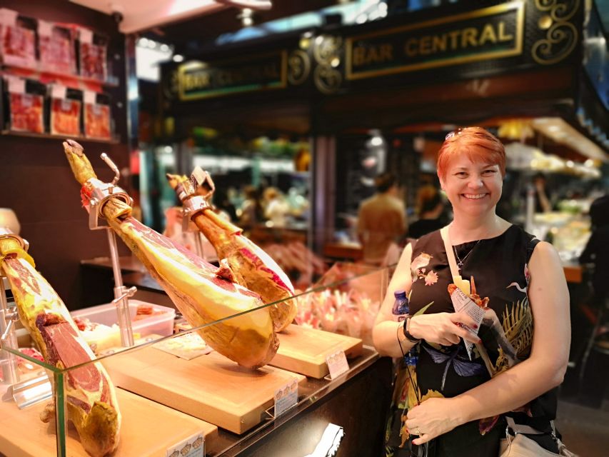Barcelona: Sagrada Familia, Park Guell & Tapas Private Tour - What the $228 price means