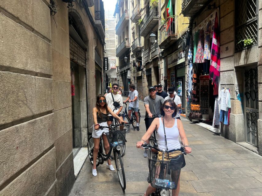 Barcelona: Sagrada Familia Private E-Scooter Tour - A closer look at the vehicle choices