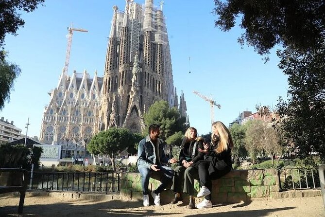 Barcelona: Sagrada Familia Skip The Line Insider Guided Tour - The basilica interior, from columns to colored glass