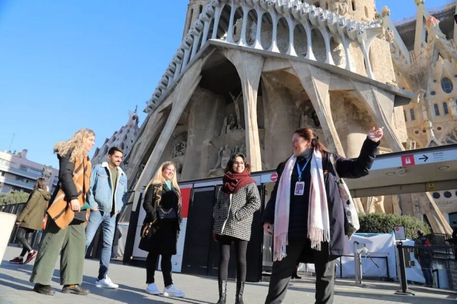 Barcelona: Sagrada Familia Skip The Line Insider Guided Tour - Who should book this Sagrada Familia tour?
