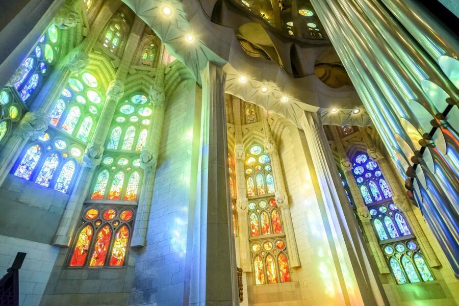 Barcelona: Sagrada Familia Tour with Optional Tower Access - Who will get the most from this visit?