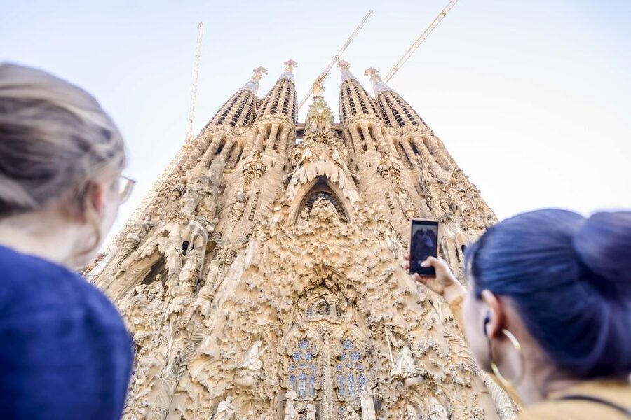 Barcelona: Sagrada Familia Tour with Optional Tower Access - Reading Gaudí’s exterior design